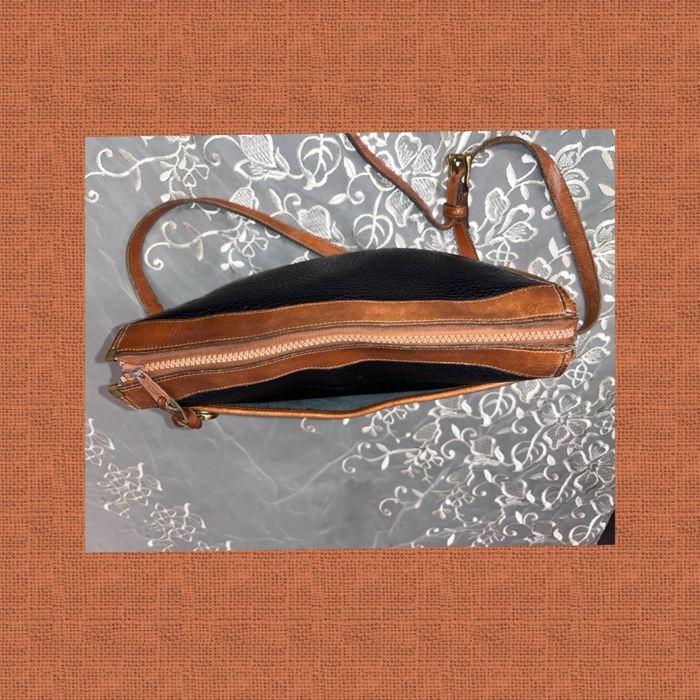 Vintage Dooney & Bourke cross body shoulder bag - Picture 8 of 10